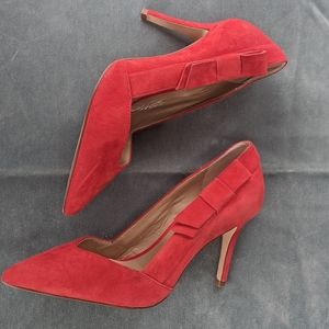 Anne Taylor Red Suede Heels